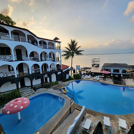 Hotel Mi Paraiso Rio Dulce Castillo de San Felipe Exteriör bild