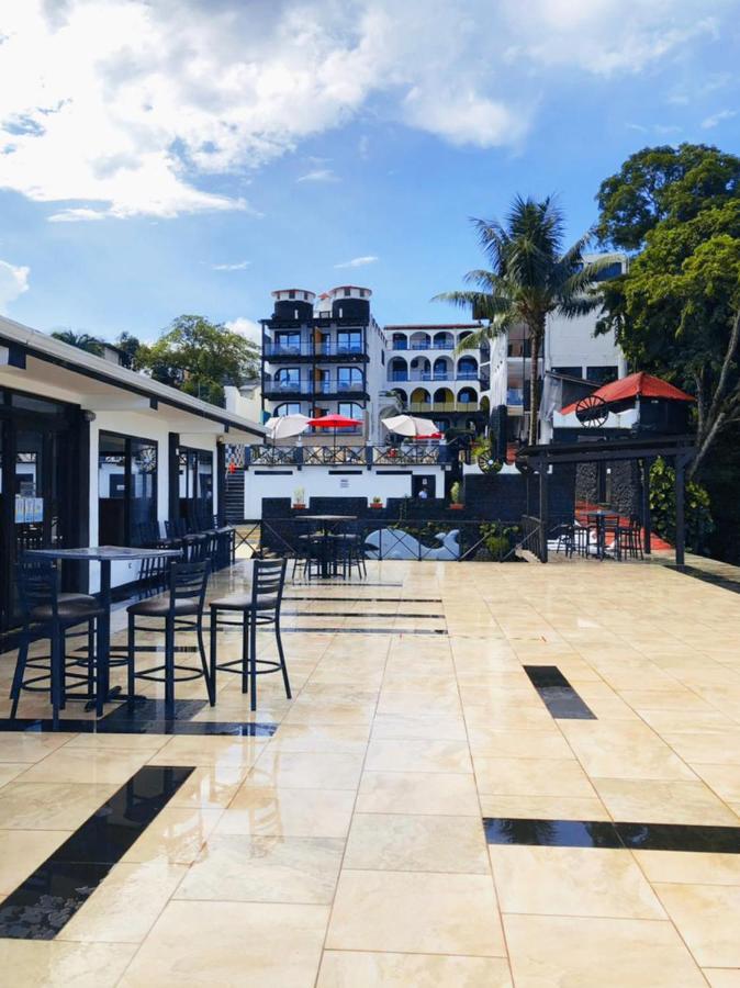 Hotel Mi Paraiso Rio Dulce Castillo de San Felipe Exteriör bild