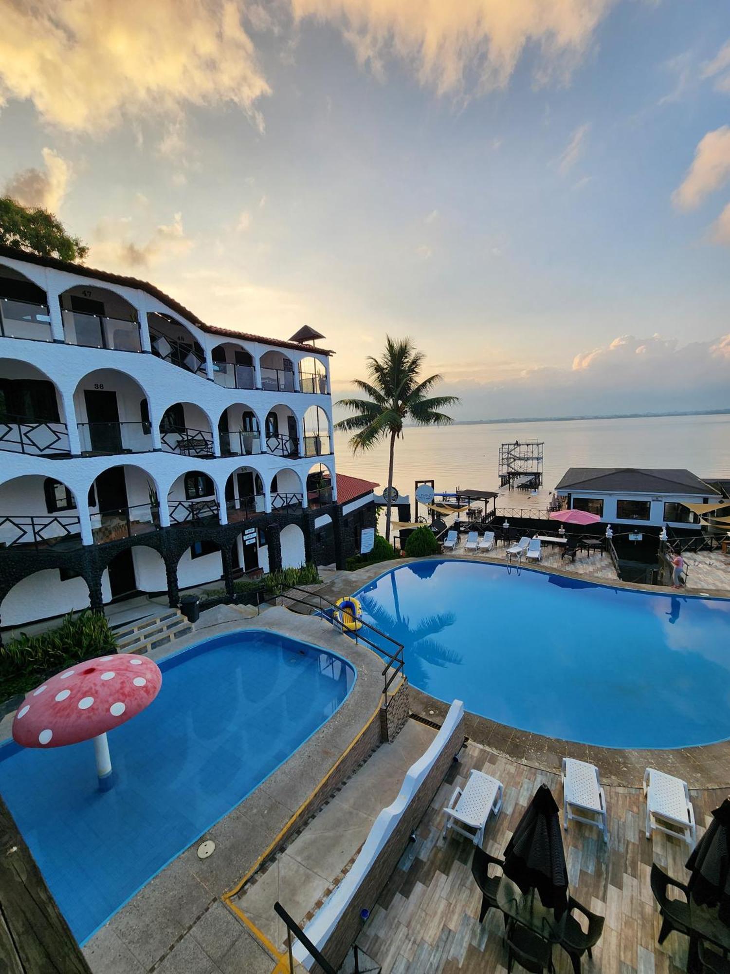Hotel Mi Paraiso Rio Dulce Castillo de San Felipe Exteriör bild