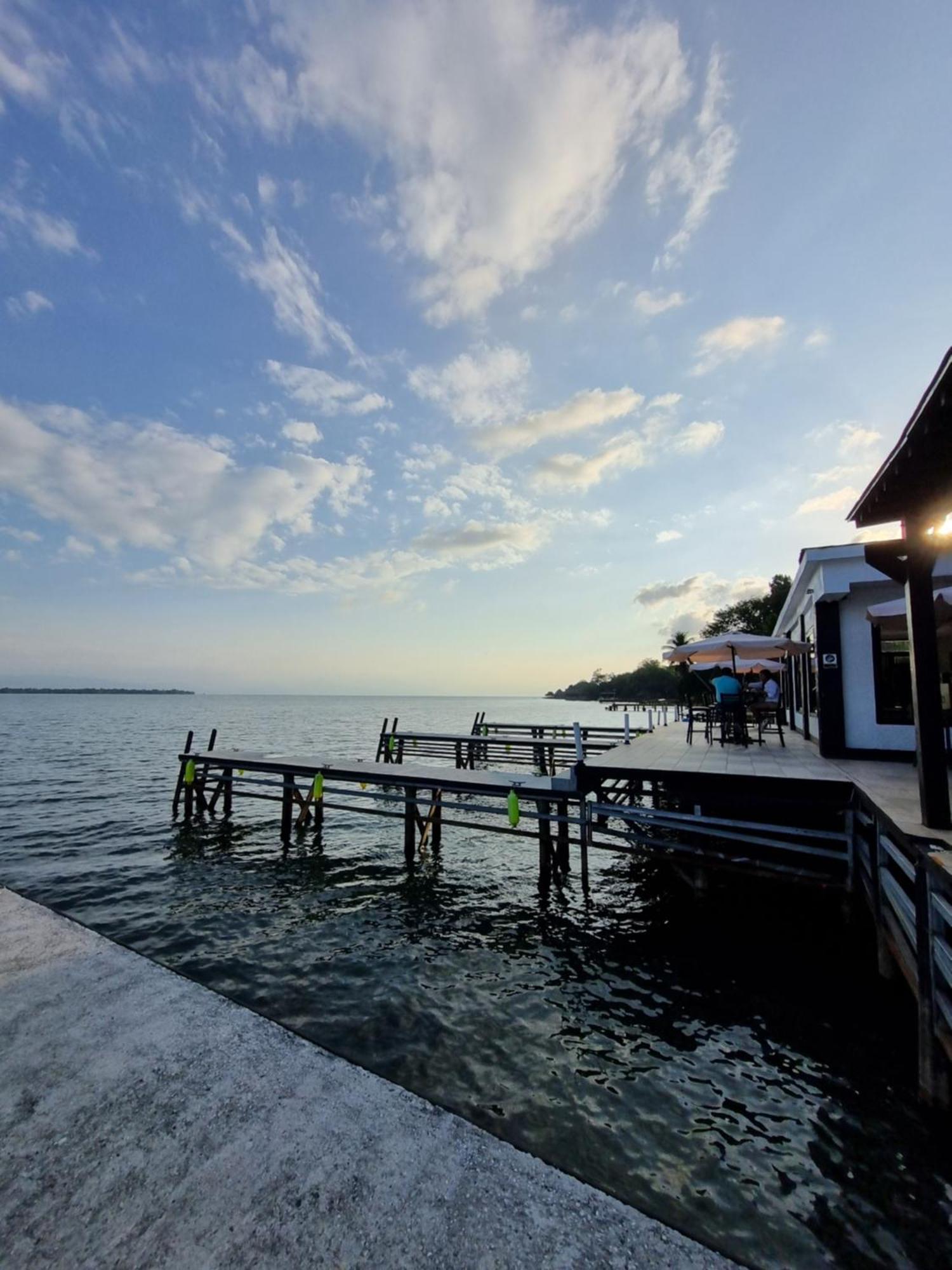 Hotel Mi Paraiso Rio Dulce Castillo de San Felipe Exteriör bild